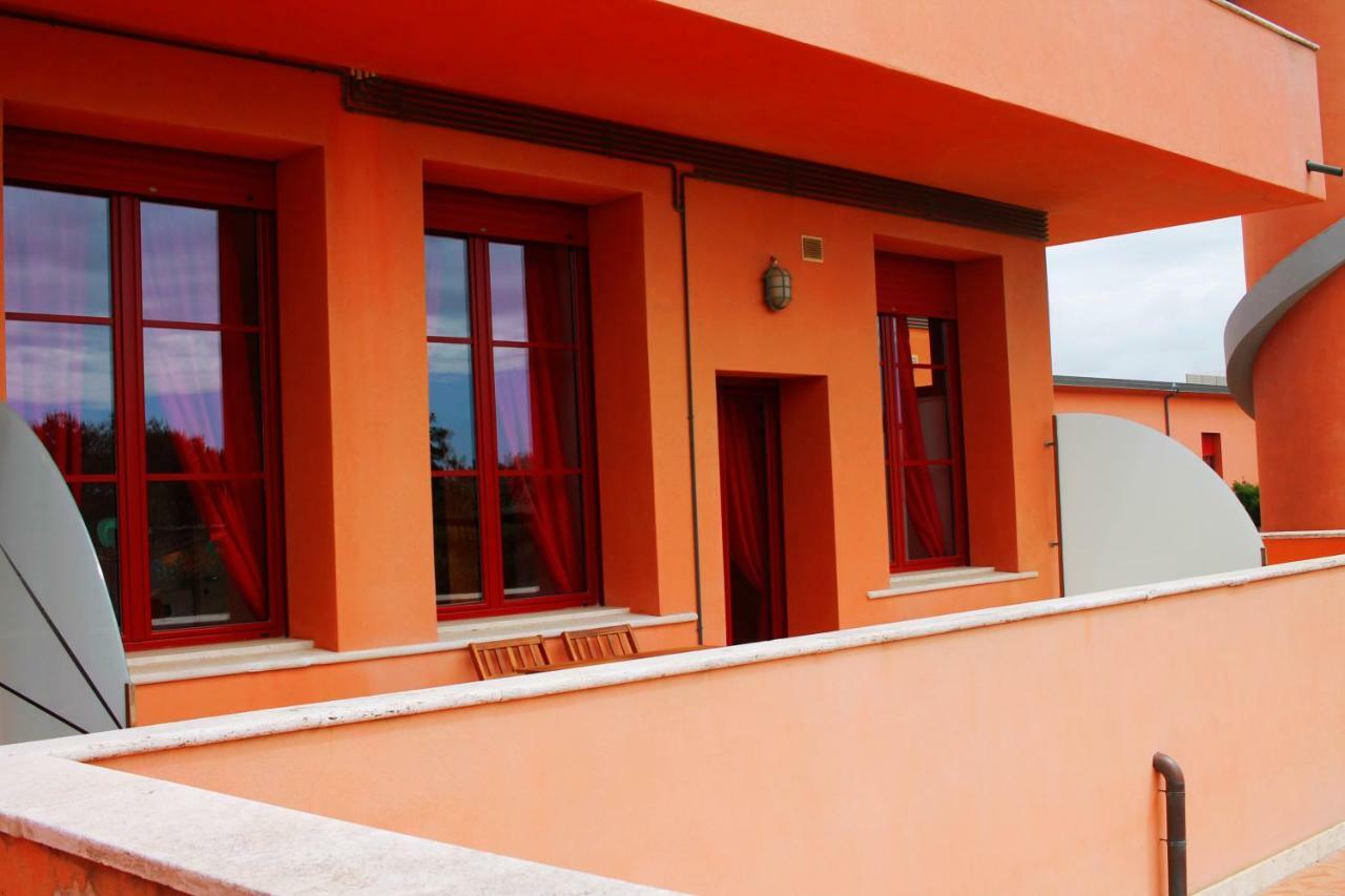 Appartamento Vicino Alla Spiaggia กาลัมโบรเน ภายนอก รูปภาพ