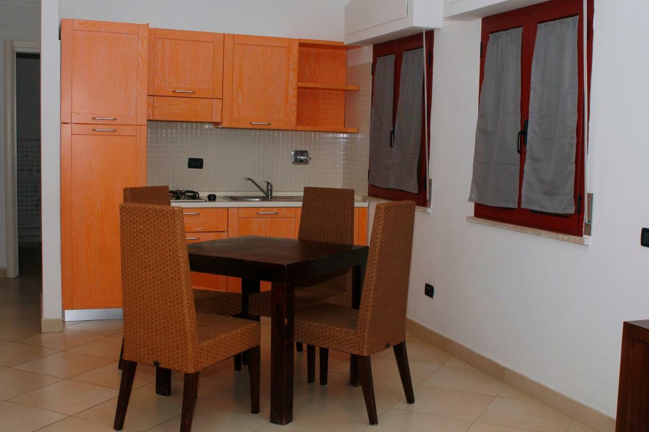 Appartamento Vicino Alla Spiaggia กาลัมโบรเน ภายนอก รูปภาพ