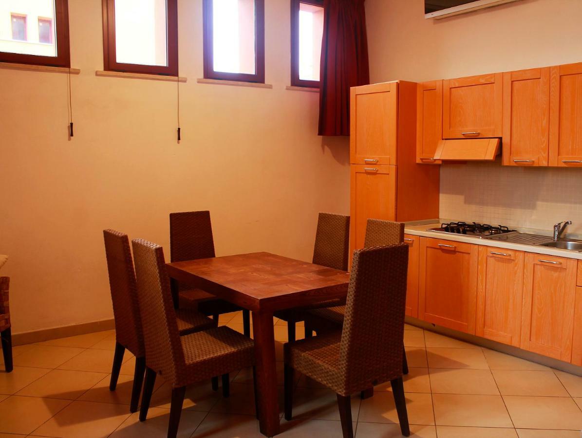 Appartamento Vicino Alla Spiaggia กาลัมโบรเน ภายนอก รูปภาพ