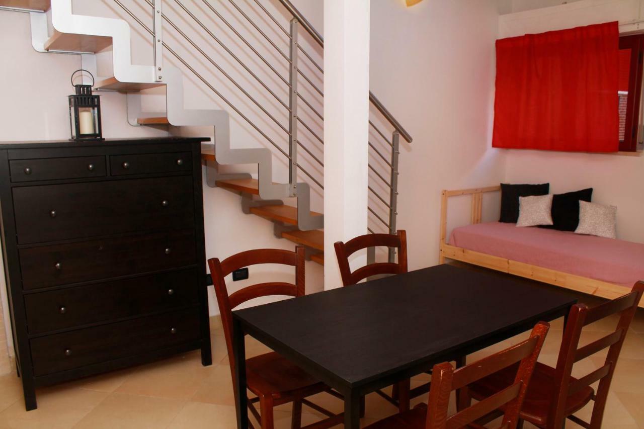 Appartamento Vicino Alla Spiaggia กาลัมโบรเน ภายนอก รูปภาพ
